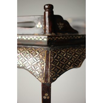 唐物 鷺足三脚卓 螺鈿卓 月光如水水如天　Q300 