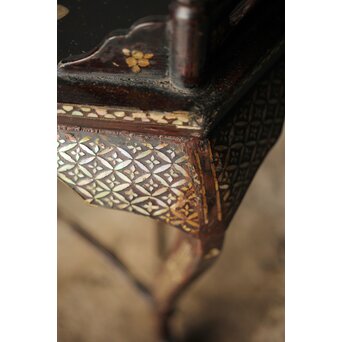 唐物 鷺足三脚卓 螺鈿卓 月光如水水如天　Q300 