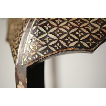 唐物 鷺足三脚卓 螺鈿卓 月光如水水如天　Q300 