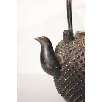 秦銀器 雪鳴 七宝繋摘 純銀霰湯沸/銀瓶　M312 