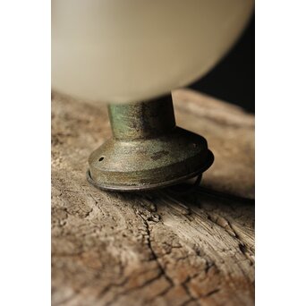 無骨なブラケット照明　A020 