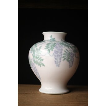 象嵌藤模様花瓶　P335 