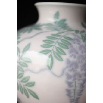 象嵌藤模様花瓶　P335 