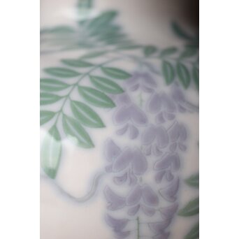 象嵌藤模様花瓶　P335 