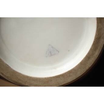 象嵌藤模様花瓶　P335 