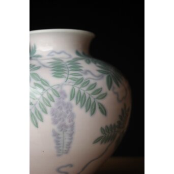 象嵌藤模様花瓶　P335 