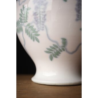 象嵌藤模様花瓶　P335 