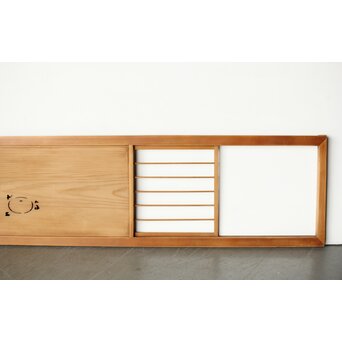 透かしと窓付長尺欄間　R0176 引き戸になっています