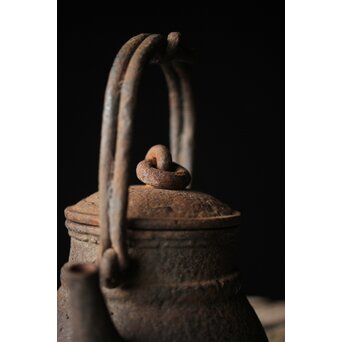 有阪造 砲口鉄環鉄蓋 時代鉄瓶　M315 