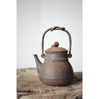 有阪造 砲口鉄環鉄蓋 時代鉄瓶　M315