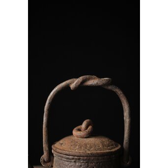 有阪造 砲口鉄環鉄蓋 時代鉄瓶　M315 