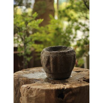 しのぎ紋つくばい/薬研　U285