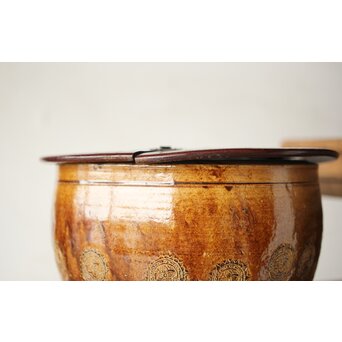 南海古陶磁 褐釉水指　P340 