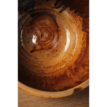 南海古陶磁 褐釉水指　P340 