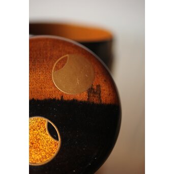 塗師 道場江春 黒柿壺々蒔絵 中棗 共箱　Q303 