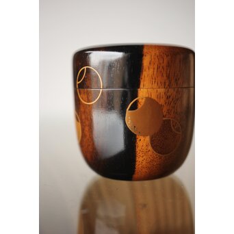 塗師 道場江春 黒柿壺々蒔絵 中棗 共箱　Q303 