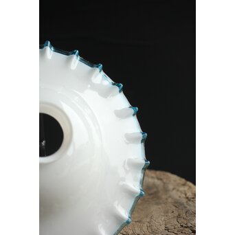 乳白地青縁 ひらひら電笠　A029 