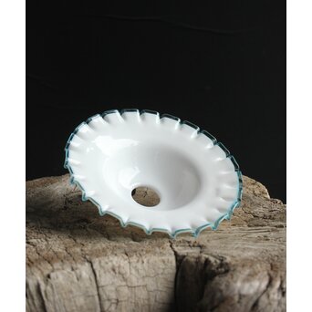 乳白地青縁 ひらひら電笠　A029 