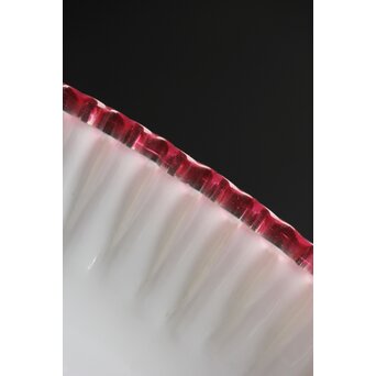 乳白地赤縁 ベル型ひらひら電笠　A030 