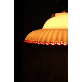 乳白地赤縁 ベル型ひらひら電笠　A030 