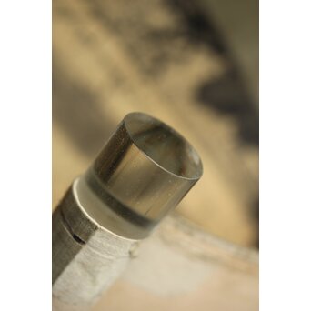 尾竹国観 飛瀑図 絹本軸装 掛軸 水晶軸先 共箱　Z302 