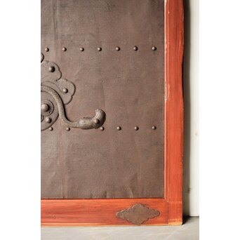 弁柄塗 鉄格子巾着金具蔵戸　W067Y 