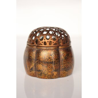 阿古陀型 千鳥蒔絵小型香炉　Q304 