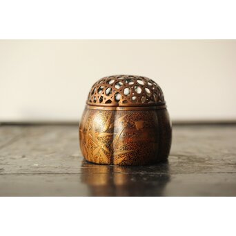 阿古陀型 千鳥蒔絵小型香炉　Q304 