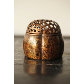 阿古陀型 千鳥蒔絵小型香炉　Q304 