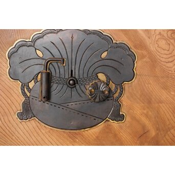 欅の銅金網張 升格子巾着金具蔵戸　W069YD 