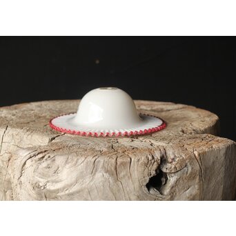 乳白地赤縁 ベル型ひらひら電笠　A034