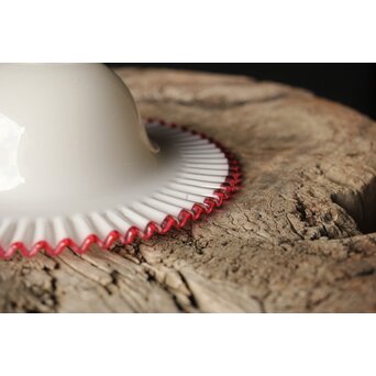 乳白地赤縁 ベル型ひらひら電笠　A034 