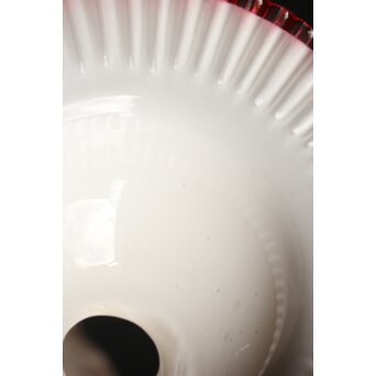 乳白地赤縁 ベル型ひらひら電笠　A034 