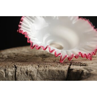 乳白地赤縁 ひらひら電笠　A036 