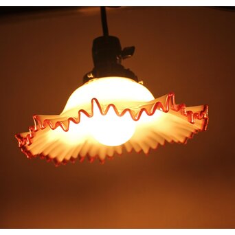 乳白地赤縁 ひらひら電笠　A036 