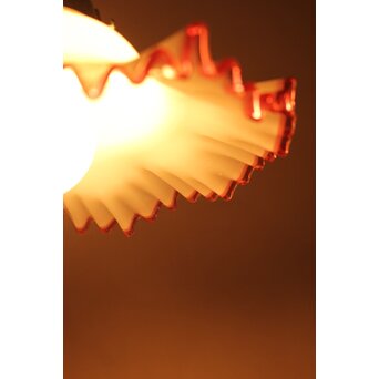 乳白地赤縁 ひらひら電笠　A036 