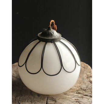 菊型の鉄装飾電笠　A037 