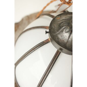 菊型の鉄装飾電笠　A037 