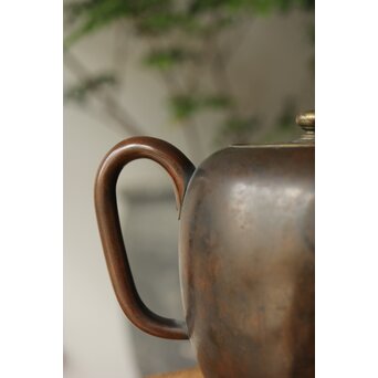 斑柴銅水注　M324 