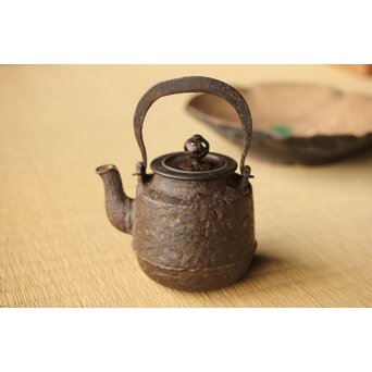 極小鉄瓶　M325 