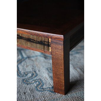 神代欅上玉杢と黒柿の筬装飾 指物卓　X362 