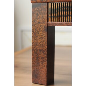 神代欅上玉杢と黒柿の筬装飾 指物卓　X362 