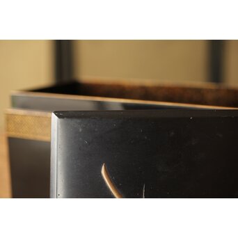 芭蕉葉に人物 紗綾蒔絵茶箱　Q307 