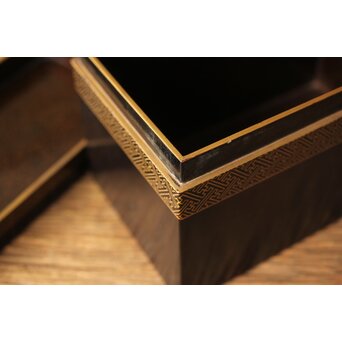 芭蕉葉に人物 紗綾蒔絵茶箱　Q307 