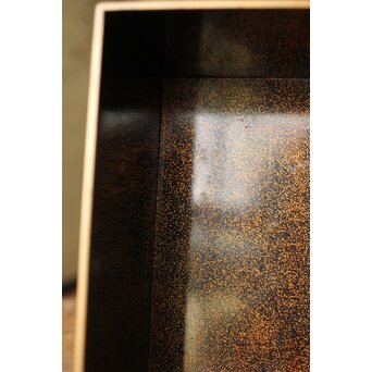 芭蕉葉に人物 紗綾蒔絵茶箱　Q307 