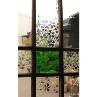 桜模様と緑色ガラスの建具 2枚1組　GD0122YD 