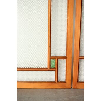 プレスと緑色ガラスの中型建具 2枚1組　GD0124 