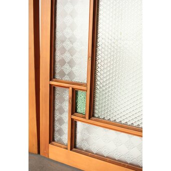 プレスと緑色ガラスの中型建具 2枚1組　GD0124 