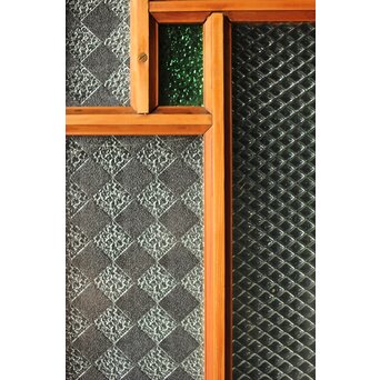 プレスと緑色ガラスの中型建具 2枚1組　GD0124 