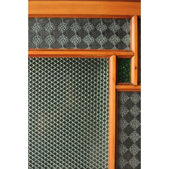 プレスと緑色ガラスの中型建具 2枚1組　GD0124 